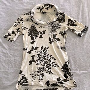 Theory Cream Botanical Print Cowl Neck Top Floral Short Sleeve Designer Sz SP